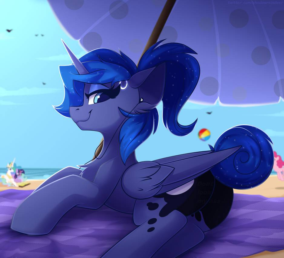 Moon on the beach - My little pony, Princess luna