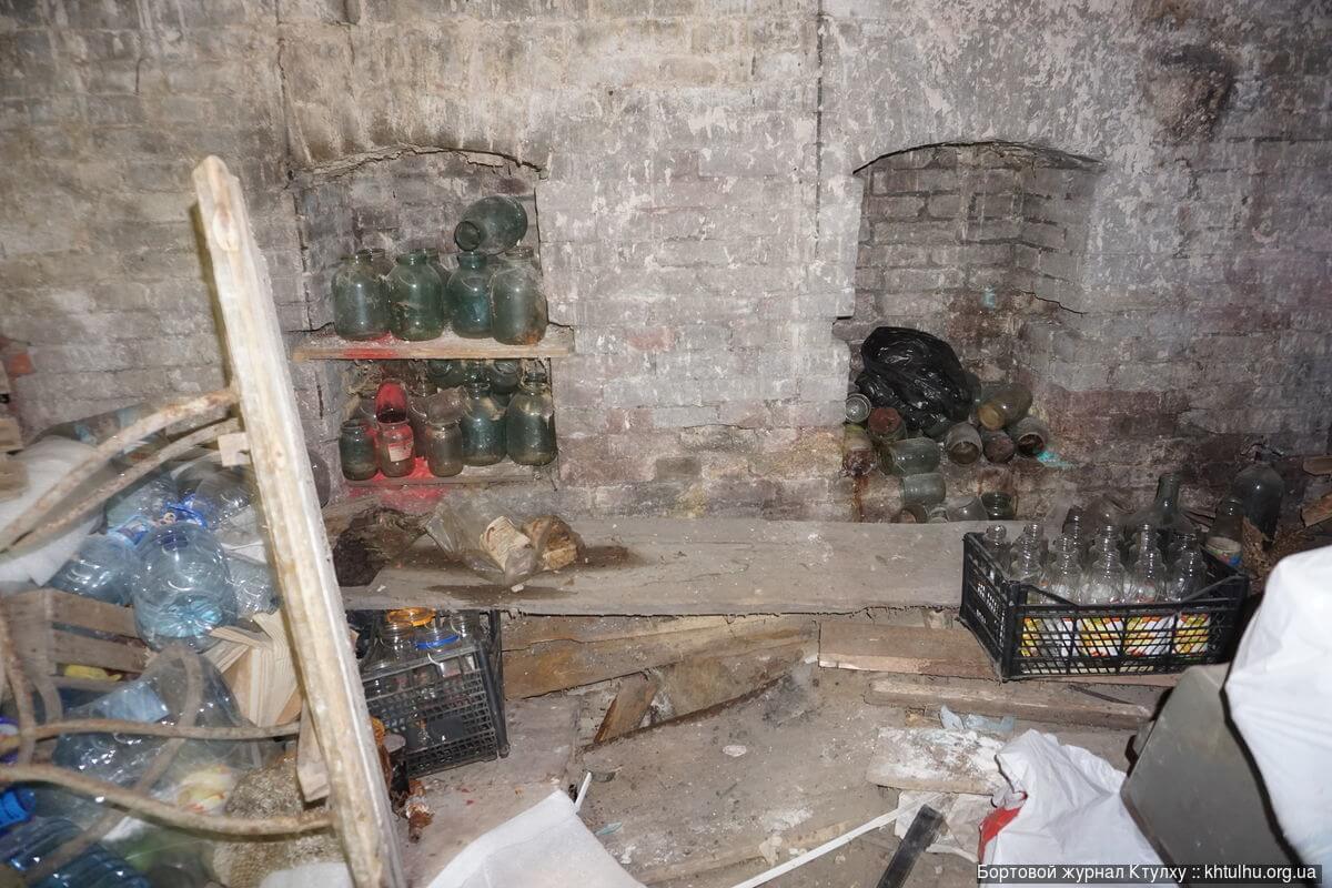 A basement with vintage junk in an abandoned place - My, Dnipropetrovsk, Dnieper, Abandoned, Abandoned house, Fuck aesthetics, Longpost