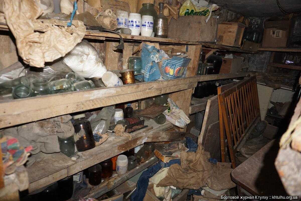 A basement with vintage junk in an abandoned place - My, Dnipropetrovsk, Dnieper, Abandoned, Abandoned house, Fuck aesthetics, Longpost