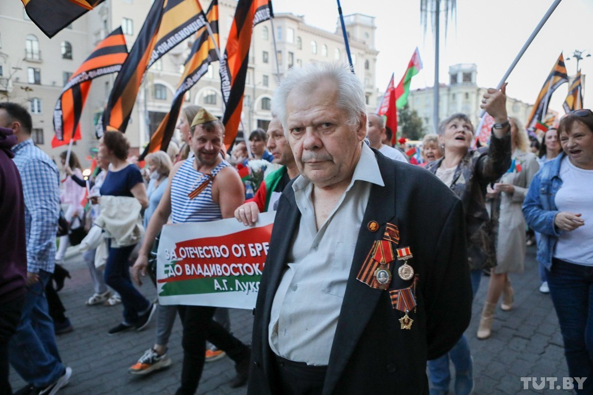 Supporters of Lukashenko held a rally in the center of Minsk - Politics, news, Republic of Belarus, Protests in Belarus, Alexander Lukashenko, Longpost