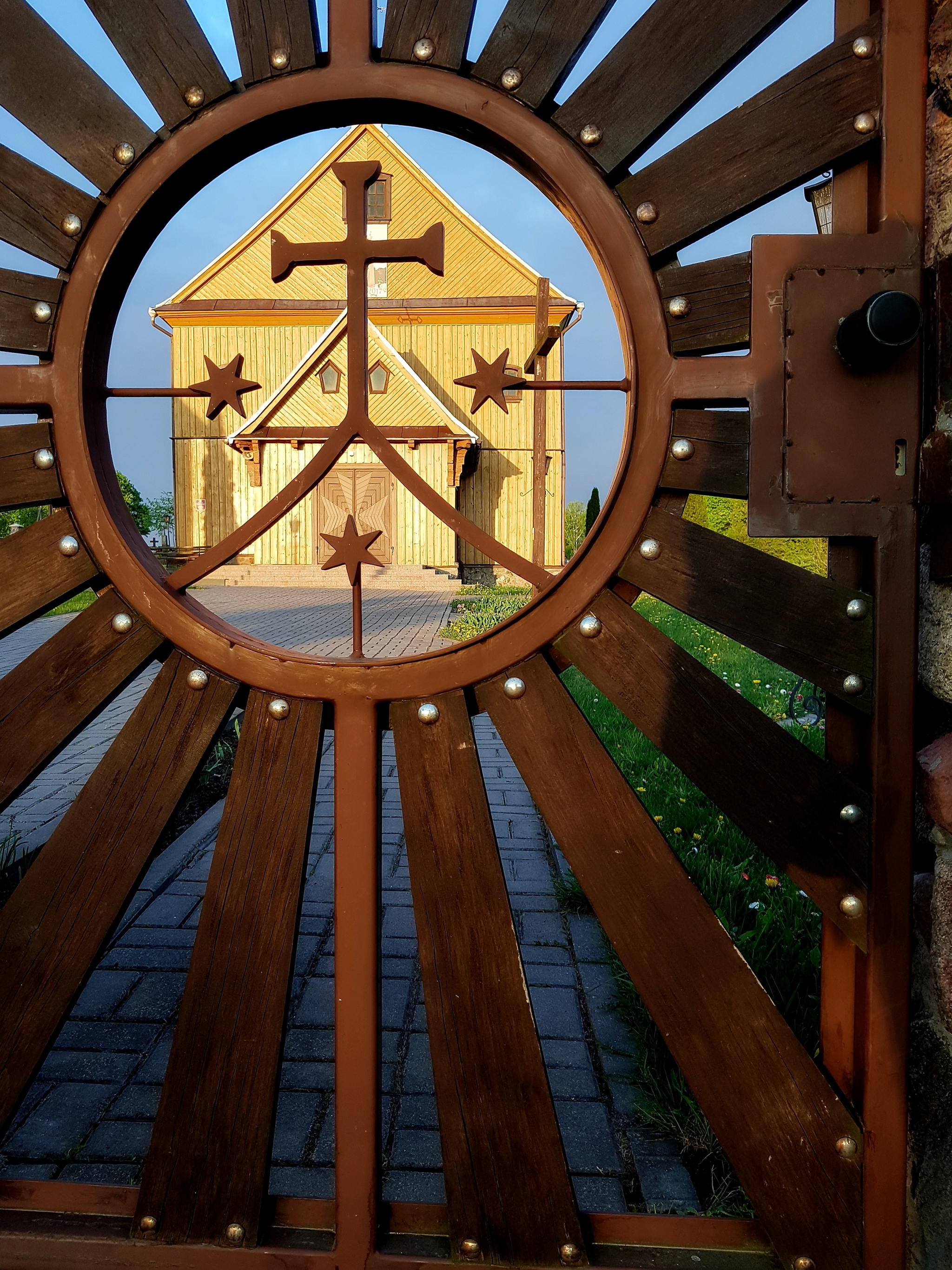 Before the storm - My, Republic of Belarus, Catholic Church, Sunset, The photo, Travels, Longpost