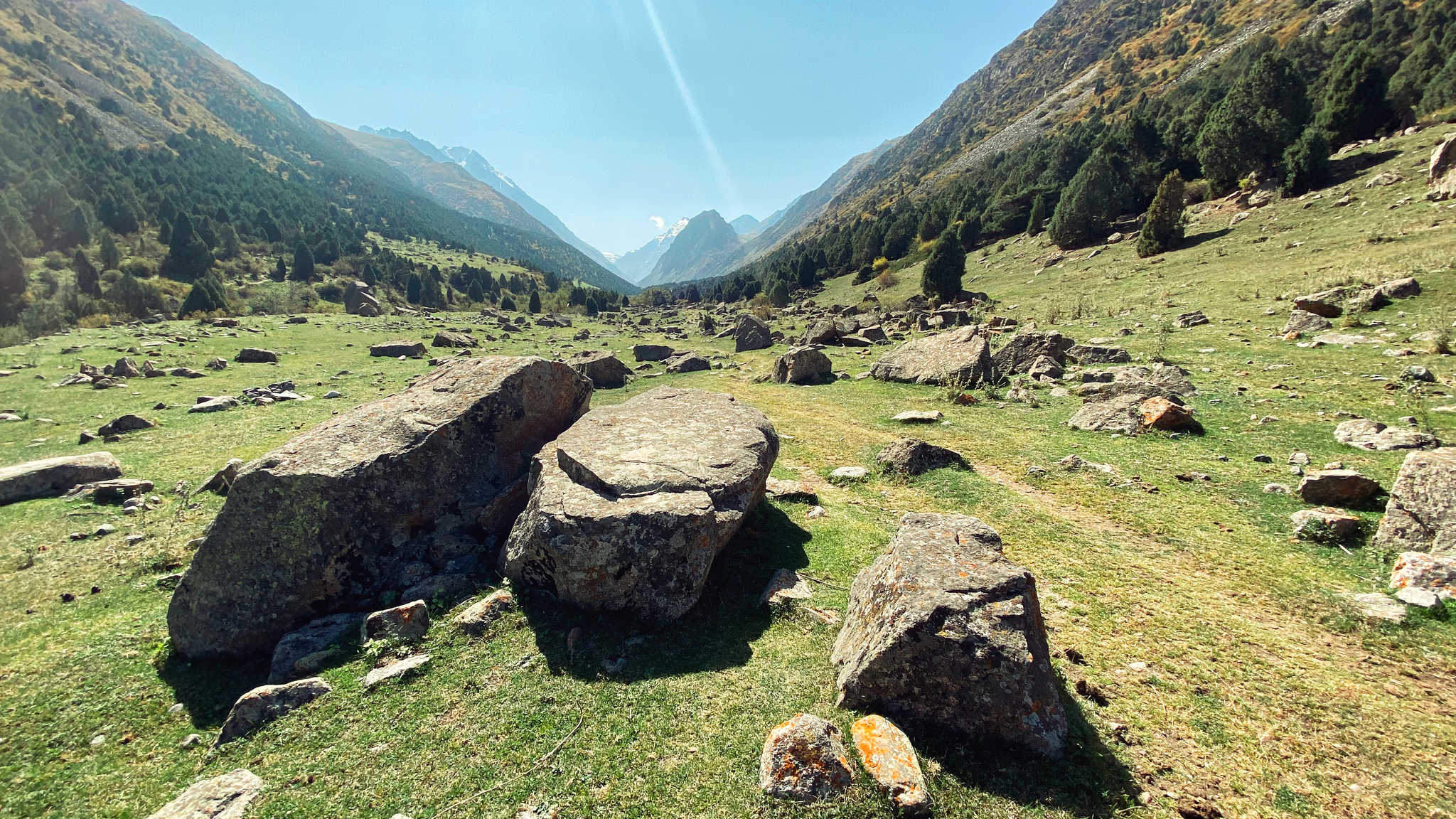 Аламединское ущелье фото