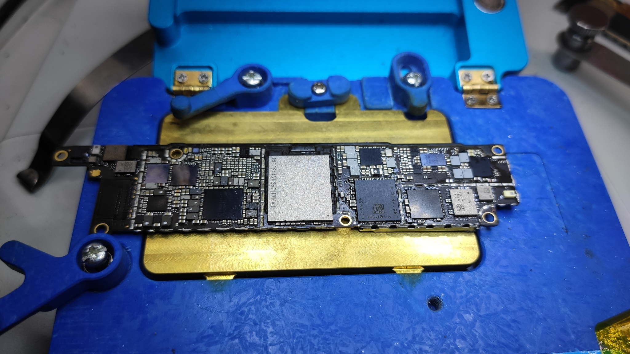 Repair as a diagnostic stage. iPhone XR - My, Moscow, Diagnostics, Repair of equipment, iPhone, iPhone XR, The fall, Soldering, Micro soldering, Longpost