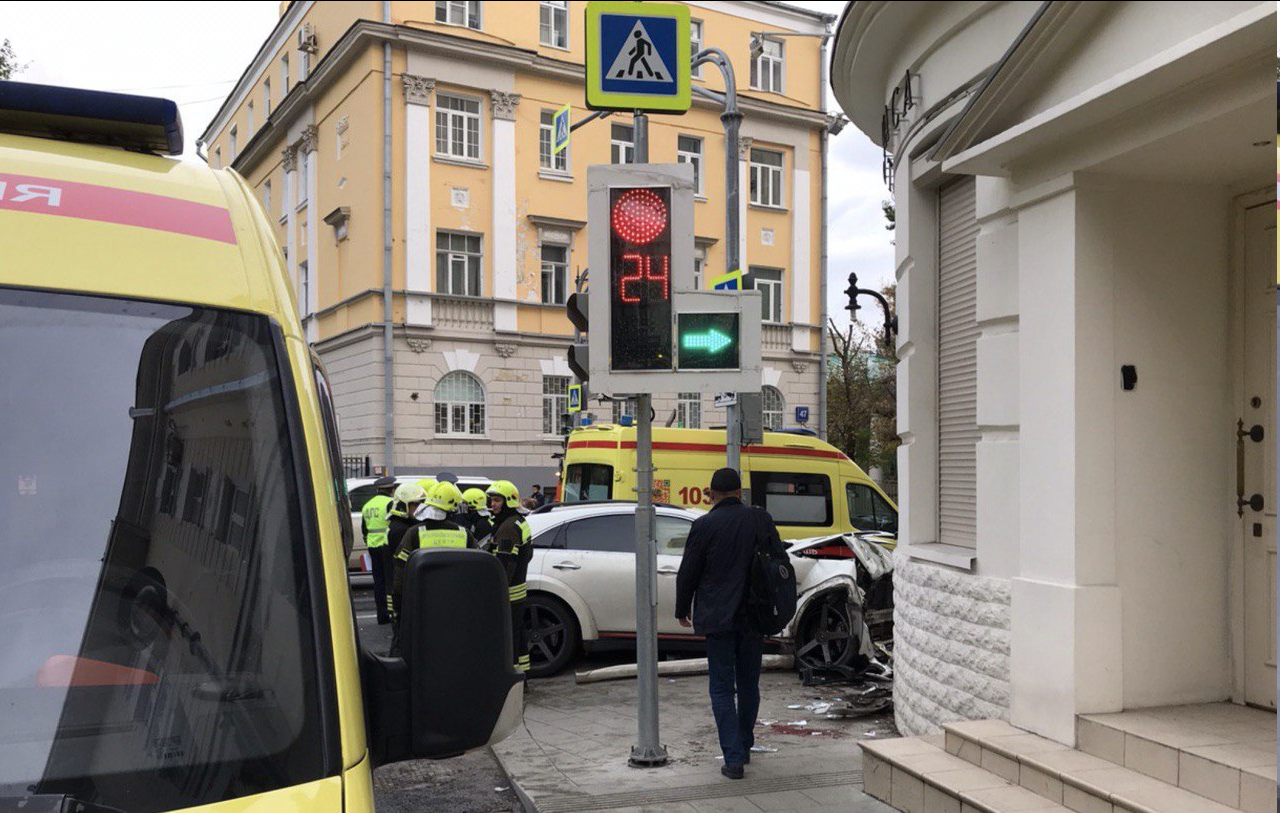 Road accident on Ostrozhenka: K - Combo - Road accident, Rapper, Victims, A pedestrian, Video, Longpost, Negative