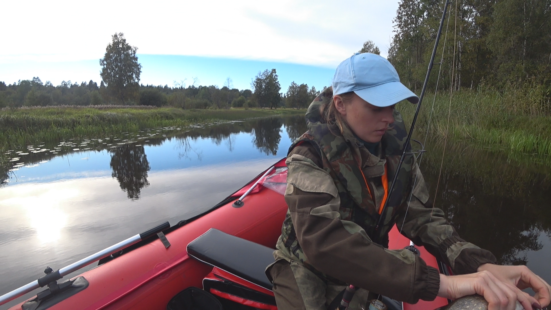 Fishing autumn 2020 | River catch on Lake Pravdinskoye - My, Fishing, Inflatable boat, Video, Longpost