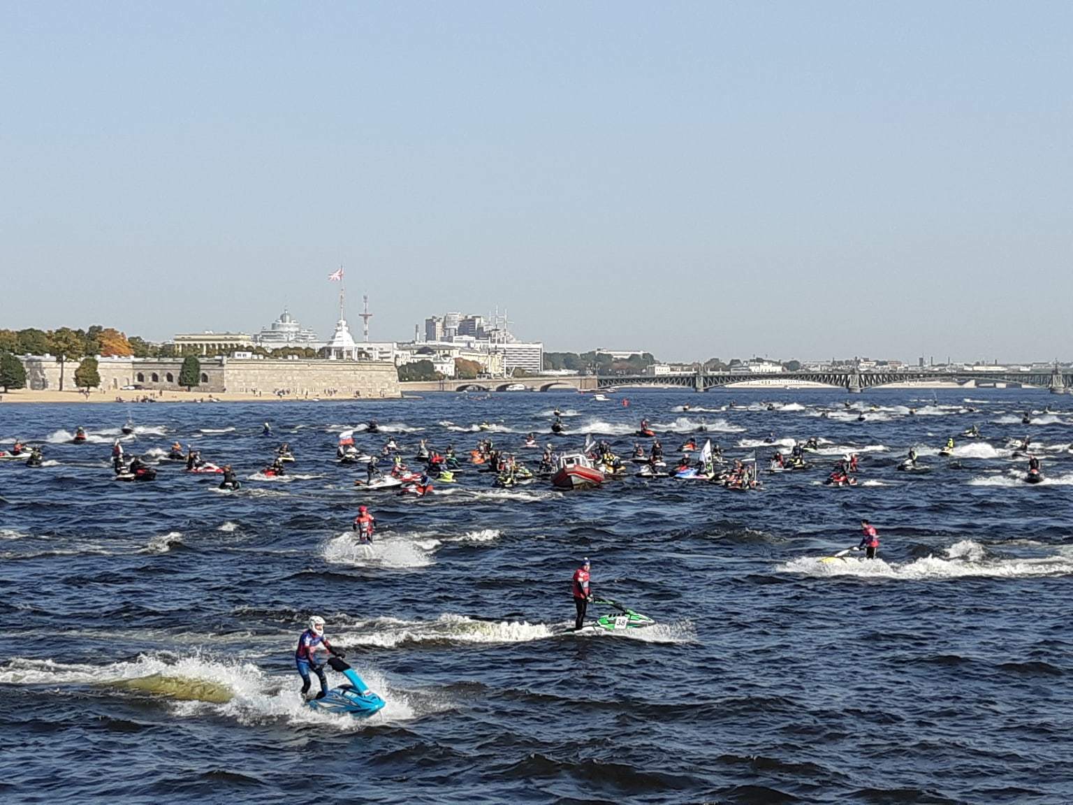 Neva River. Jet skis. St. Petersburg, September 27, 2020 - My, Jet ski, Neva River, Neva, Saint Petersburg, The photo, Tourism Day, Closing the season, Longpost