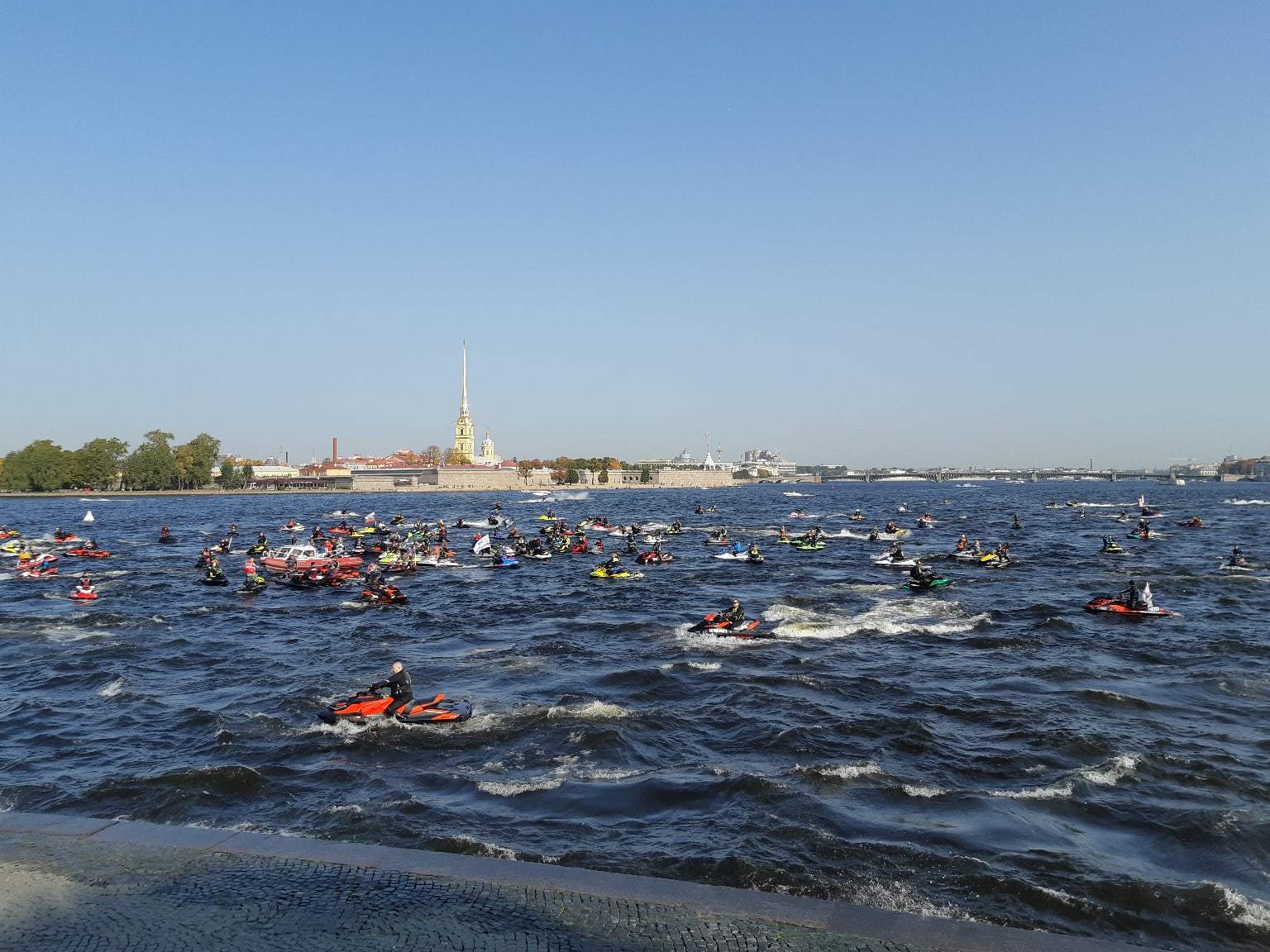 Neva River. Jet skis. St. Petersburg, September 27, 2020 - My, Jet ski, Neva River, Neva, Saint Petersburg, The photo, Tourism Day, Closing the season, Longpost