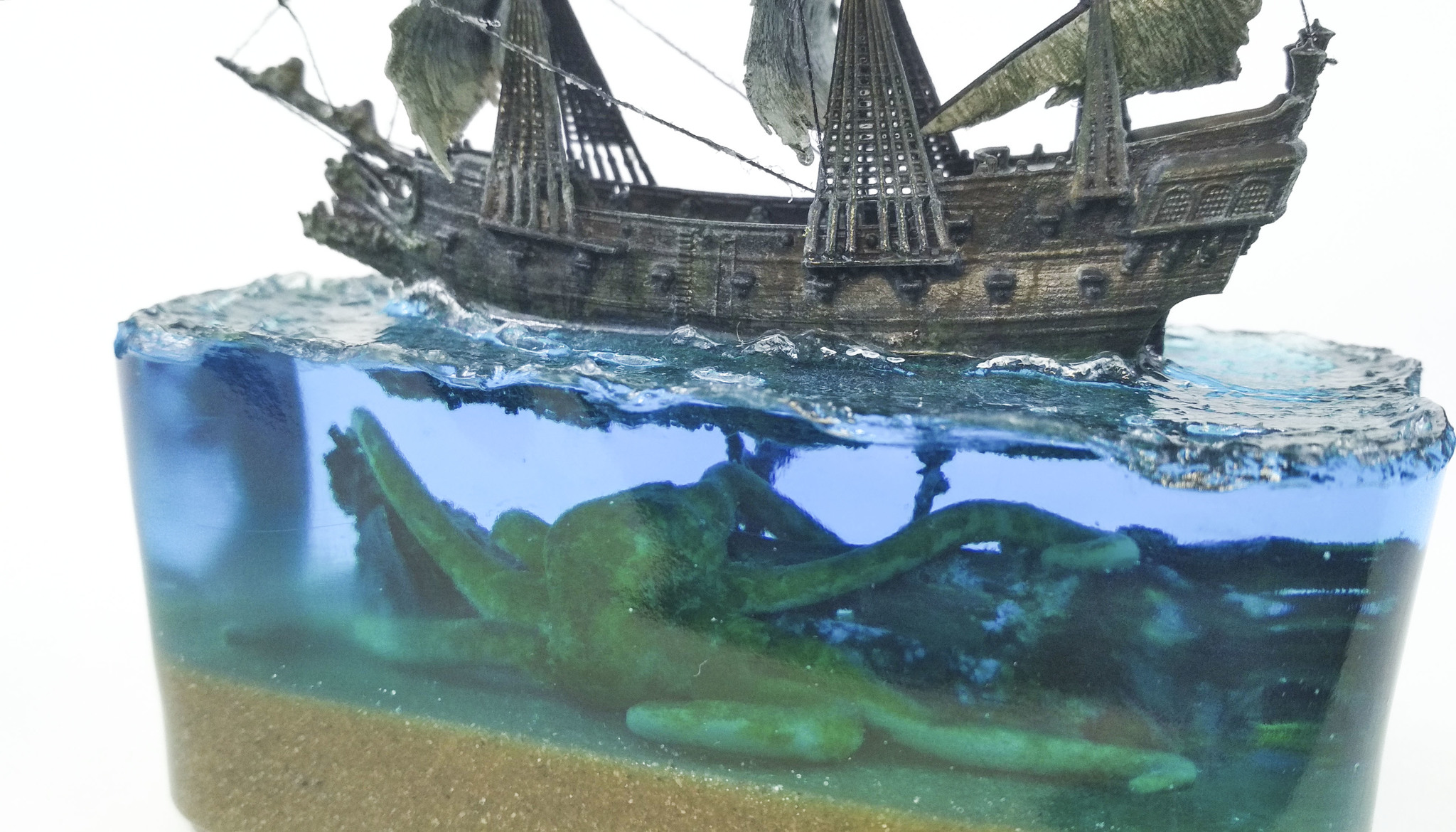 Diorama. Flying Dutchman - My, Diorama, Ship modeling, Sailboat, Flying Dutchman, Epoxy resin, Stand modeling, Video, Longpost