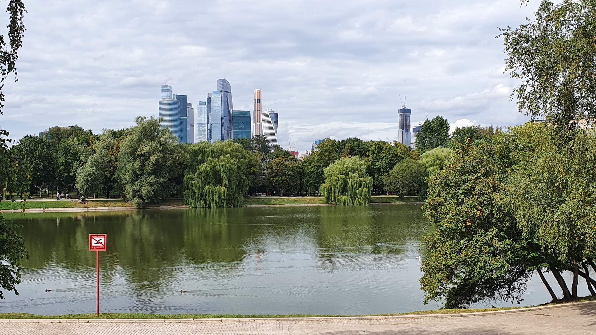 Сталинские высотки и современные - Моё, Москва, Начинающий фотограф, Высотки, Длиннопост