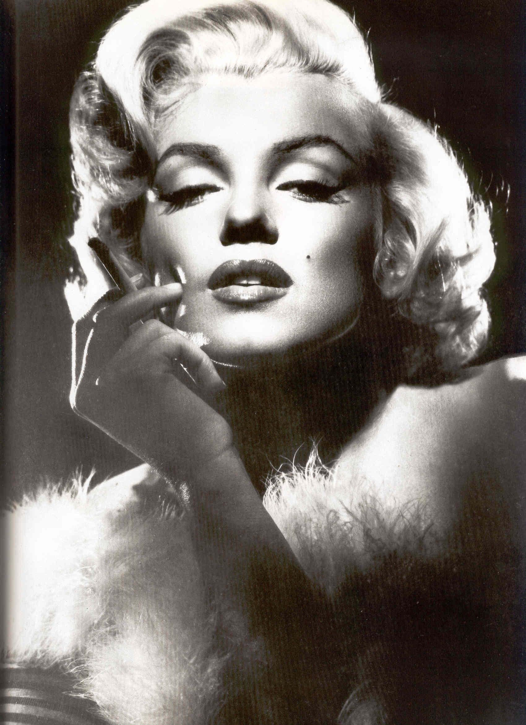 Photographer Frank Povolny (XIV) “Magnificent Marilyn” series - episode 242 - Cycle, Gorgeous, Marilyn Monroe, Beautiful girl, Actors and actresses, Celebrities, Blonde, Longpost, Black and white photo, 1953, 50th, 20th century, The photo