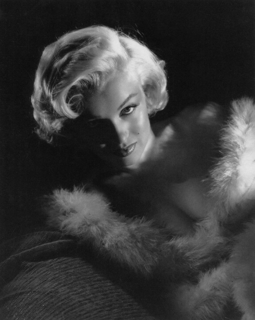 Photographer Frank Povolny (XIV) “Magnificent Marilyn” series - episode 242 - Cycle, Gorgeous, Marilyn Monroe, Beautiful girl, Actors and actresses, Celebrities, Blonde, Longpost, Black and white photo, 1953, 50th, 20th century, The photo