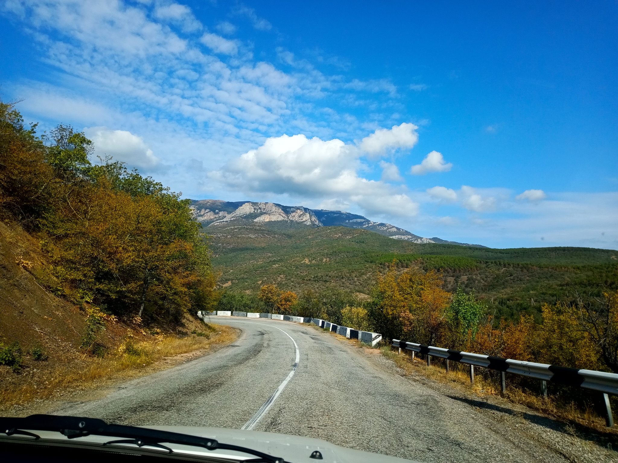 Autumn Highway - My, Road, Autumn, The mountains, Crimea, The photo