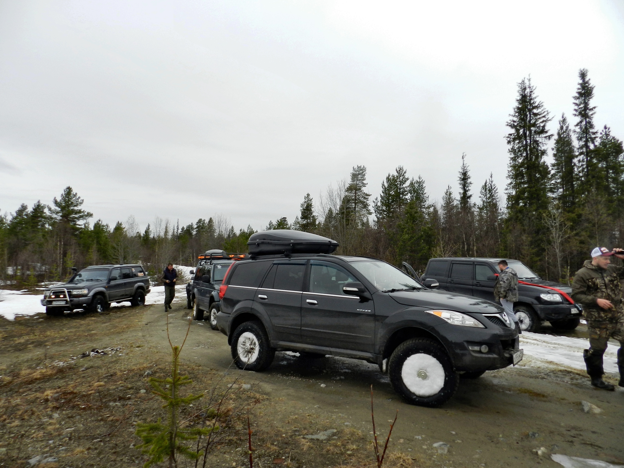 It's finally spring! We mastered the route and woke up the swamp! Winch tests! Murmansk. 4x4. TumbleweedKola - My, Renault Duster, UAZ, Toyota Land Cruiser, Murmansk, Kola Peninsula, Swamp, Windlass, Offroad, 4x4, Niva, Pokatushki, Spring, Snow, Lexus, Mitsubishi, Fun, Weekend travel, North, Video, Longpost