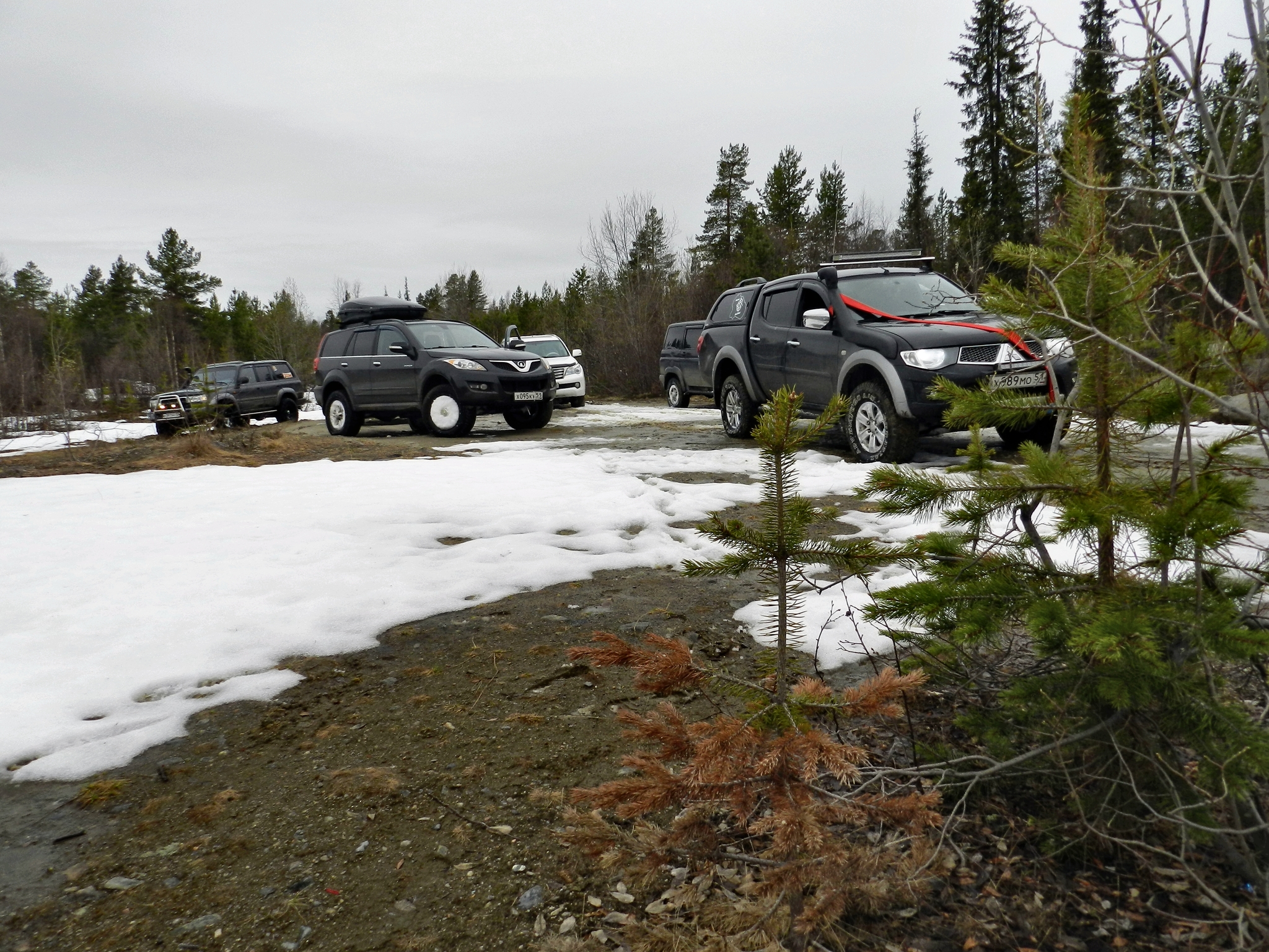 It's finally spring! We mastered the route and woke up the swamp! Winch tests! Murmansk. 4x4. TumbleweedKola - My, Renault Duster, UAZ, Toyota Land Cruiser, Murmansk, Kola Peninsula, Swamp, Windlass, Offroad, 4x4, Niva, Pokatushki, Spring, Snow, Lexus, Mitsubishi, Fun, Weekend travel, North, Video, Longpost