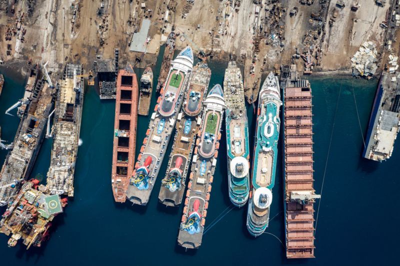 There were happy days - Ship, Ship Cemetery, Cruise liners, Disposal