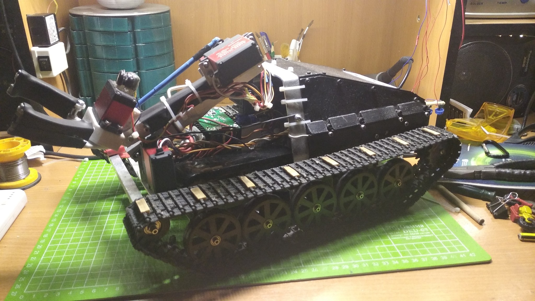 From a small tank to a bigger tank or the story of one project - Hobby, Electronics, Robot, Robotics, Childhood, Radio control, Longpost