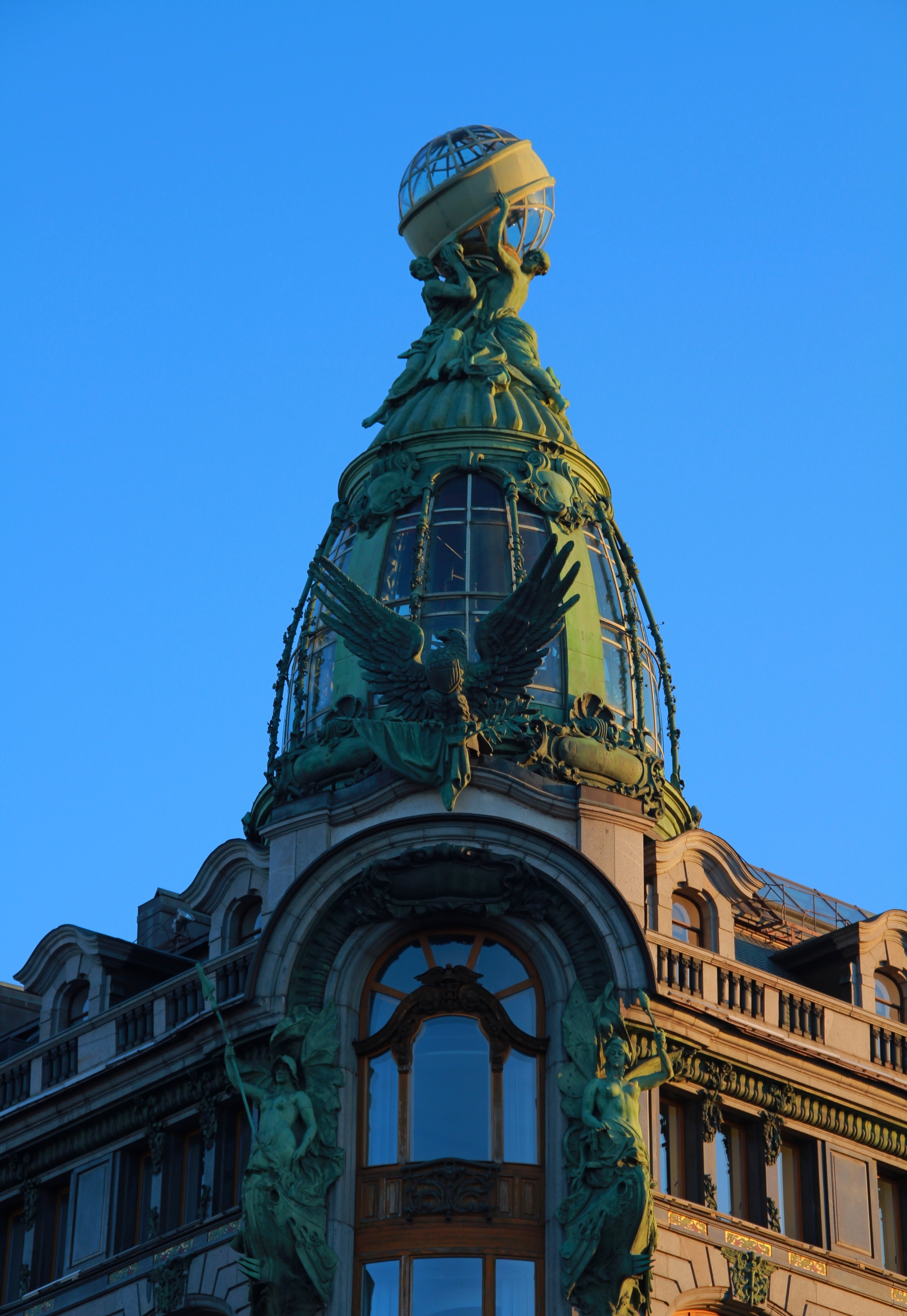 old part 1 - My, Old photo, Beginning photographer, Landscape, Saint Petersburg, Nevsky, Wallpaper, Phone wallpaper, Morning, , Singer House, Критика, The photo, Architecture, House of Books, Architectural monument