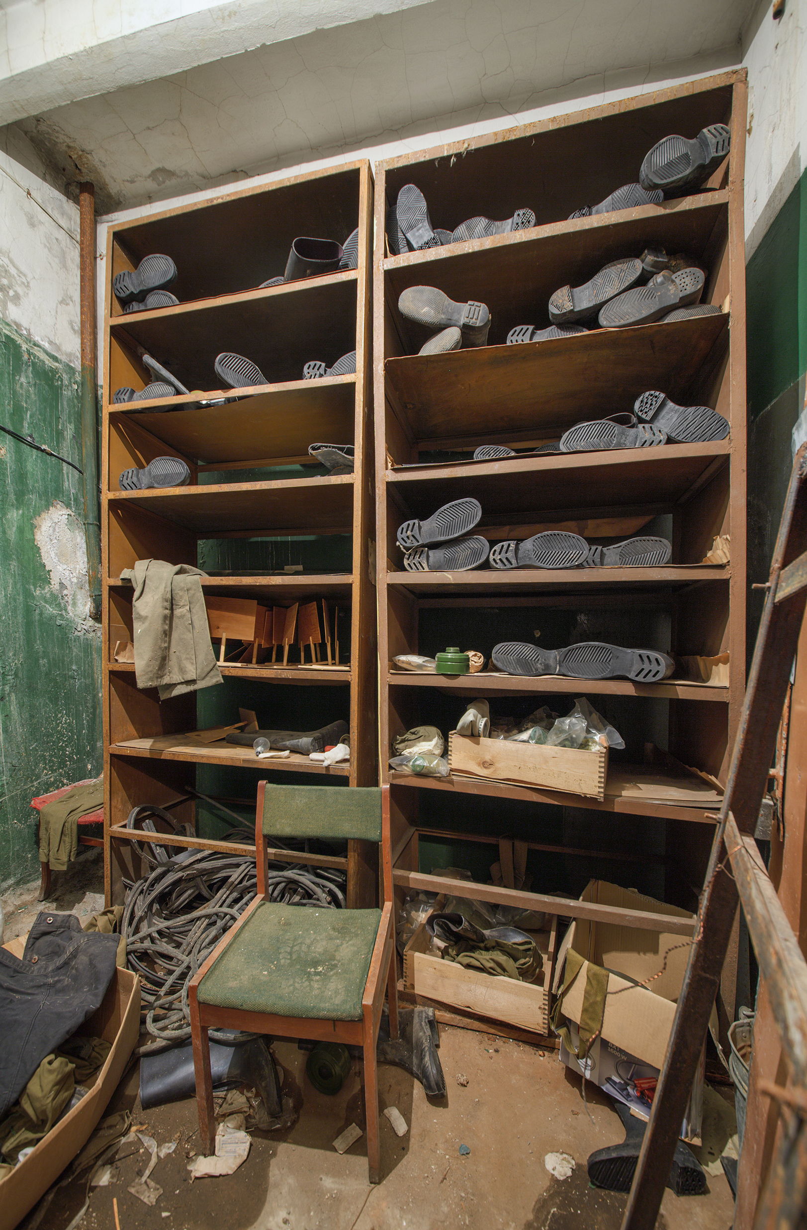 Old shelter with fish - My, Urbanphoto, Asylum, Bomb shelter, Abandoned, Digger, Made in USSR, Longpost