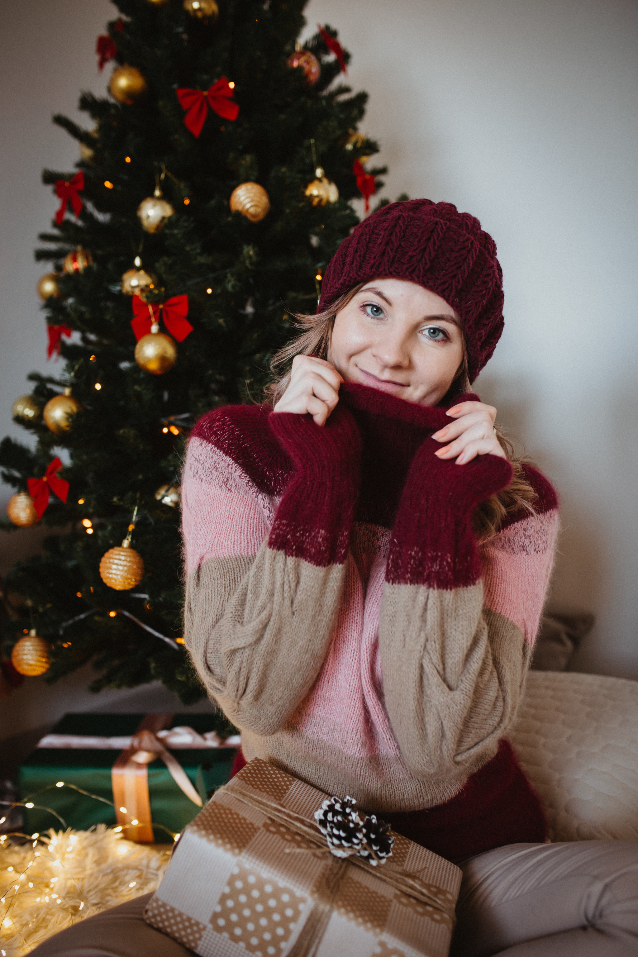 The story of how Olya knitted a hat from mink fluff - Knitting, Knitting, Cap, Pullover, Crooked hands, Free time, Longpost, cat