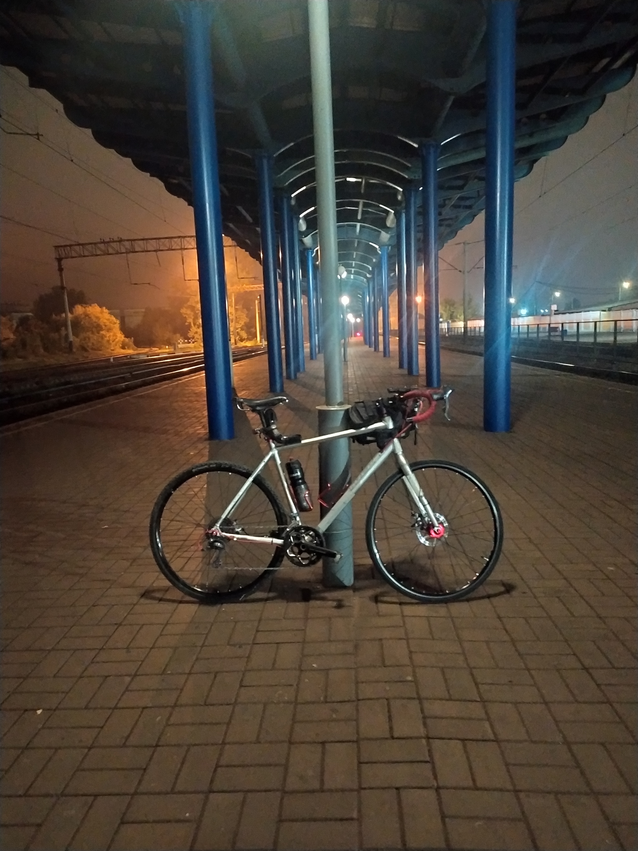 A little night of Vinnitsa before the start of BRM 400 *Three Fortresses* from St Matras RC. Xiaomi Redmi 7 - My, The photo, Mobile photography, Beginning photographer, Night, Brevet, Vinnytsia, Night shooting, Cycling Marathon, Cyclist, Longpost