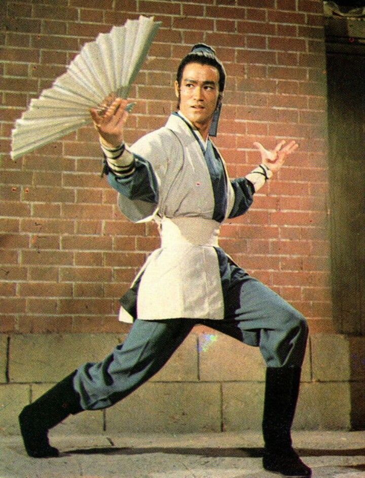 Photo session of Bruce Lee at the Shaw Brothers studio (1970-1971) - Bruce Lee, Hong kong cinema, PHOTOSESSION, Longpost, Celebrities, Actors and actresses