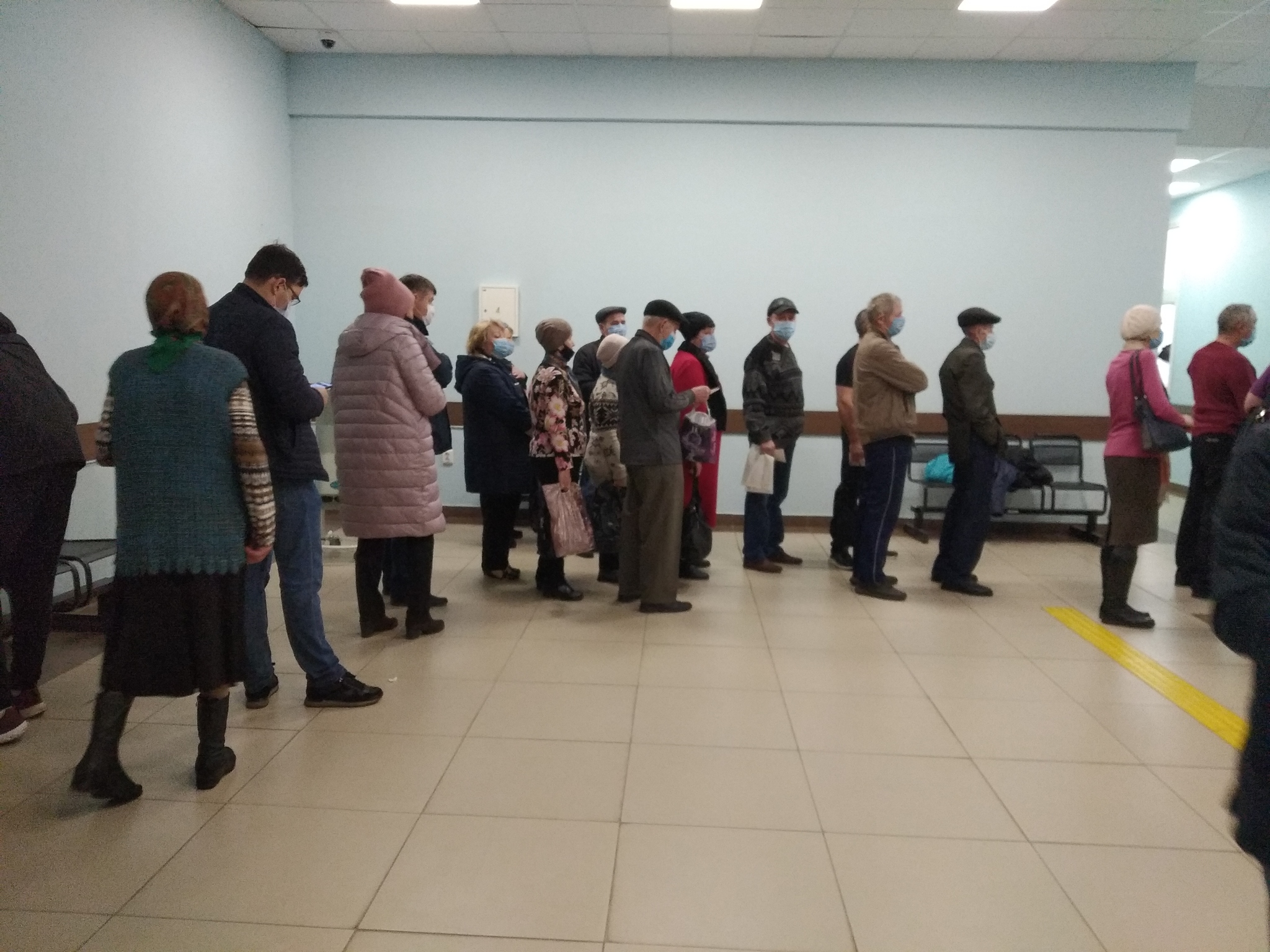 Why do grandparents get sick? - Polyclinic, Queue