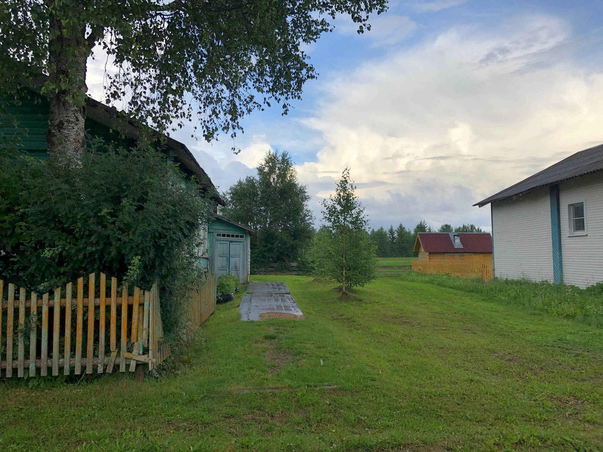 Reply to the post ““6 acres” - a photo project about the Russian outback” - My, Architecture, Russia, The photo, Village, cat, Rooster, Reply to post, Longpost