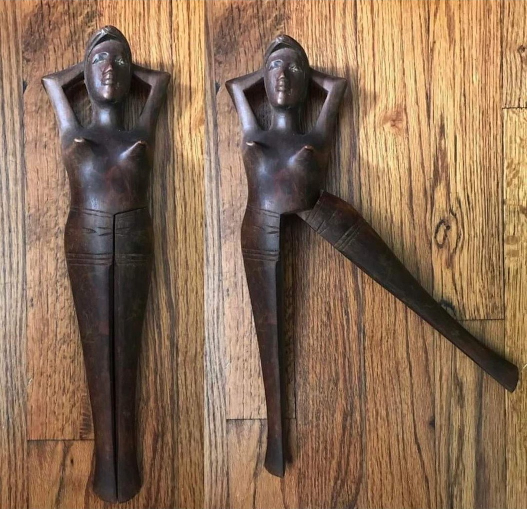 How do you say nutcracker is feminine? - Nutcracker, Tongs, Nuts, Girls, Legs, Retro, Vintage, Antiques