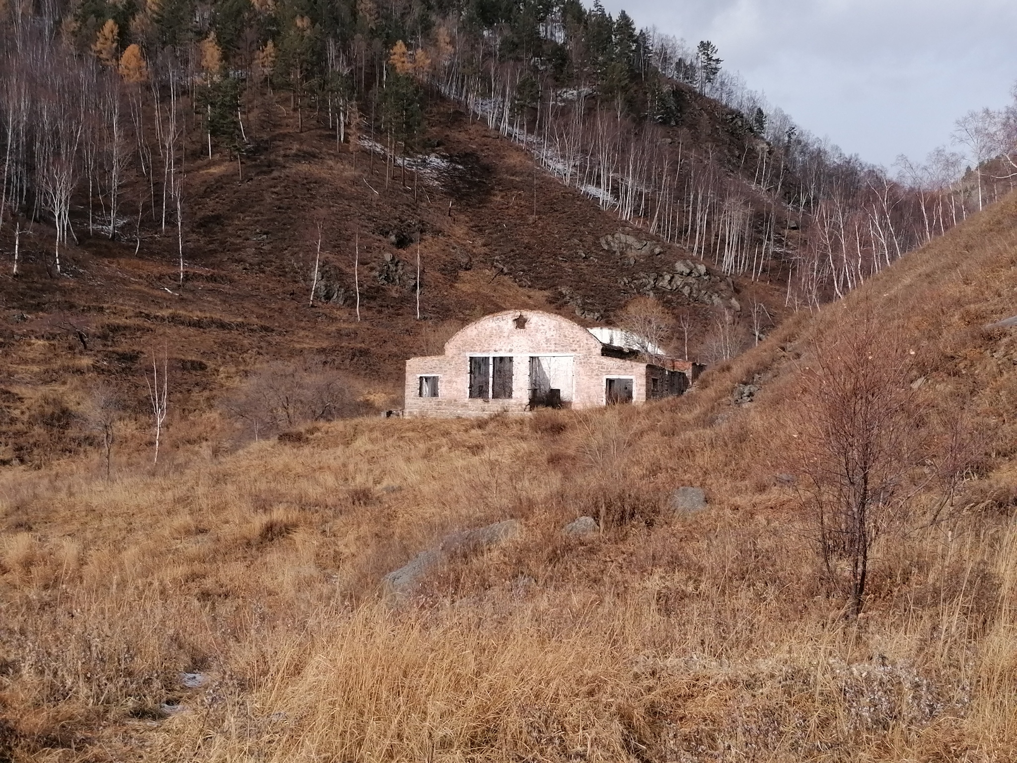 What kind of building is this? - Baikal, Hike