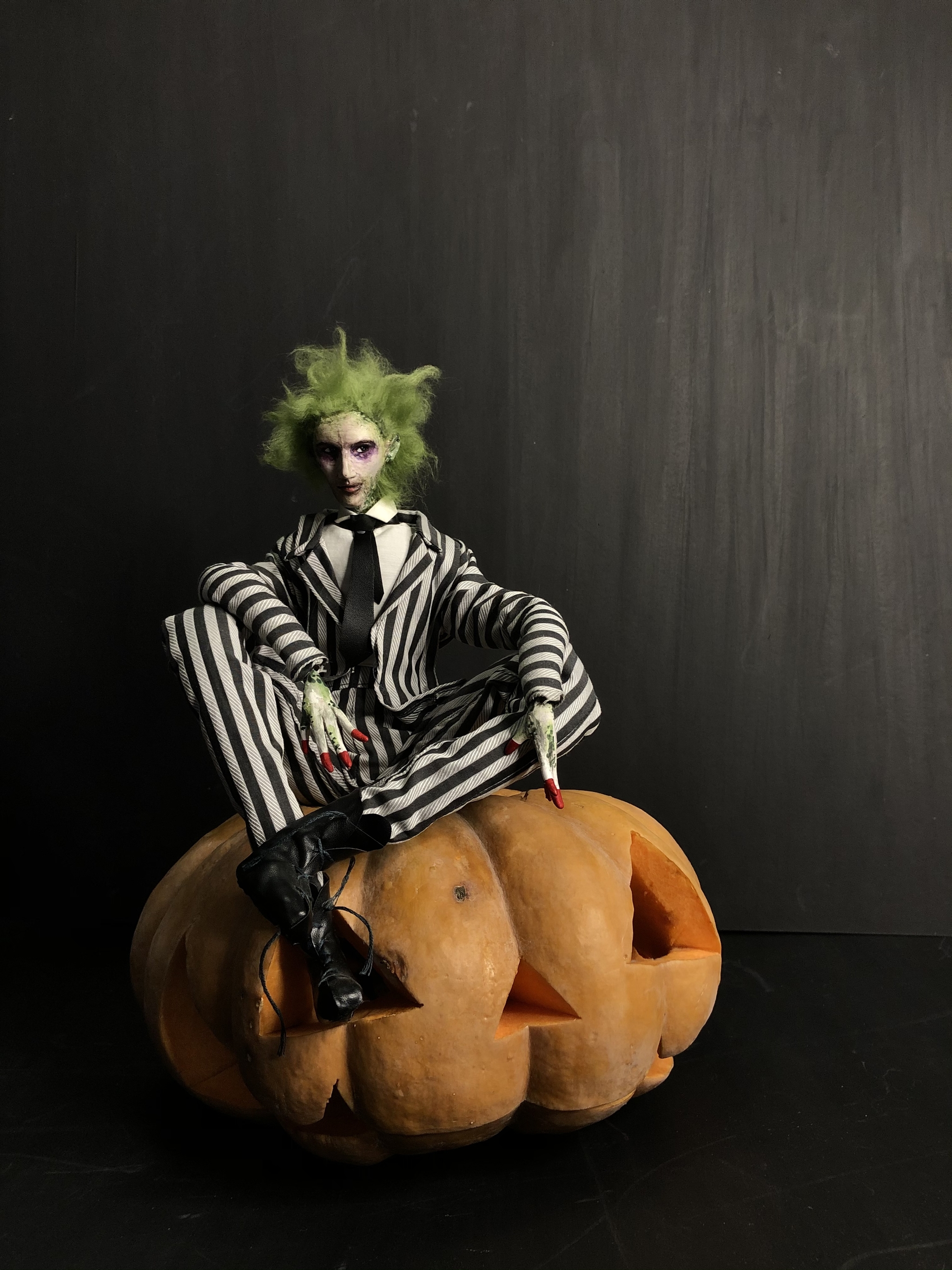 How I tried with all my might to overcome procrastination for Halloween and couldn’t - My, Halloween pumpkin, Pumpkin, Halloween, Beetlejuice, Longpost