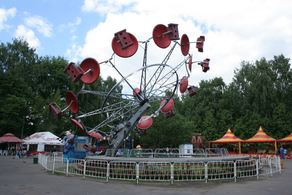 Attractions in the USSR/CIS: Romashka and Orbita - My, the USSR, Childhood, Retro, 80s-90s, Attraction, The park, Childhood of the 90s, 80-е, Nostalgia, Amusement park, Entertainment, Longpost, 2000s