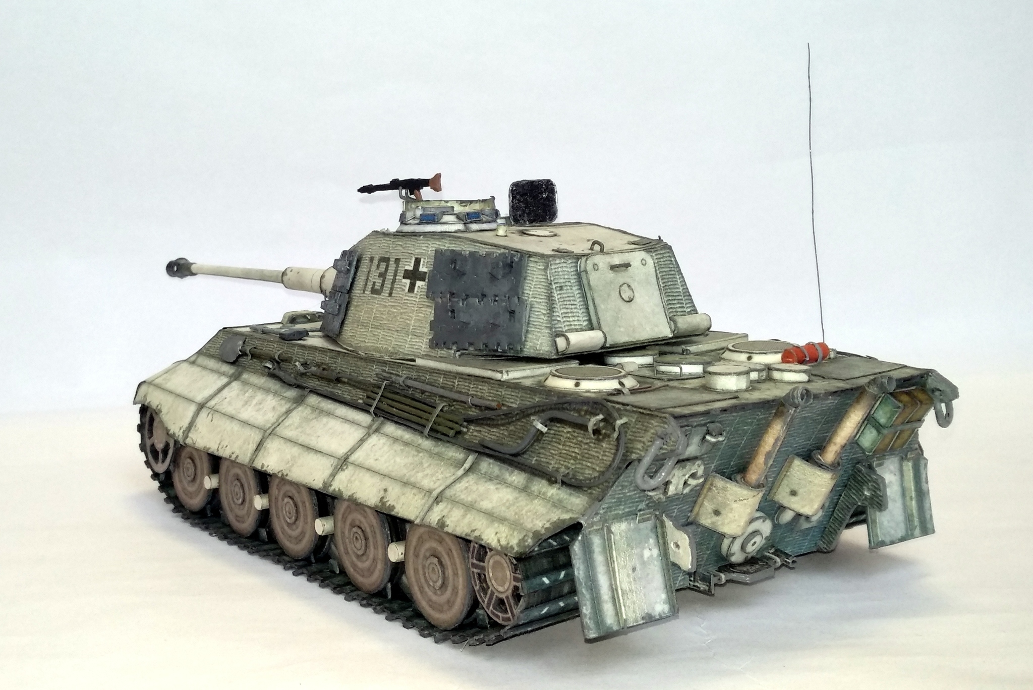 Panzerkampfwagen VI Ausf. B  Henshel turret. из бумаги. Зимний камуфляж. масштаб 1:35 от Hardcraft - Моё, Моделизм, Стендовый моделизм, Картонные модели, Tiger II, Длиннопост