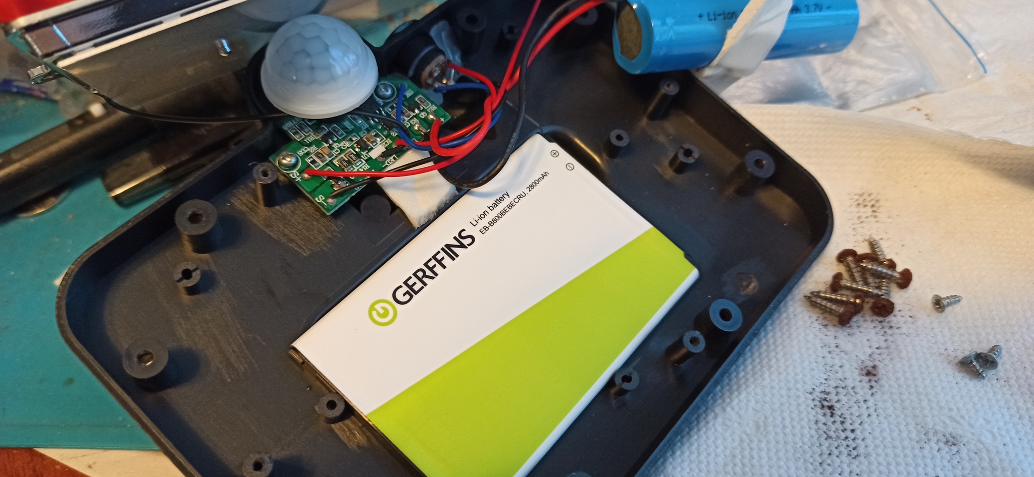 Why can you use Dashman battery from a connected one? - My, 18650 battery, Battery, Lithium Ion Batteries, Solar energy, Solar battery, Soldering