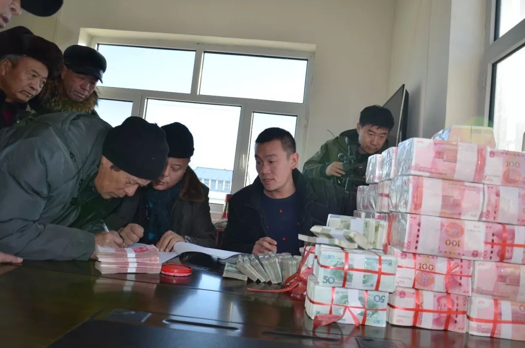 Chinese village, old people and money - My, China, Village, Peasants, Money, Cash, Building, Longpost