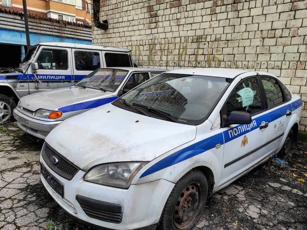 A broken police Gelik is rotting in the parking lot - Police, Militia, Mercedes, Gelendvagen, Road accident, Parking, Moscow, Longpost