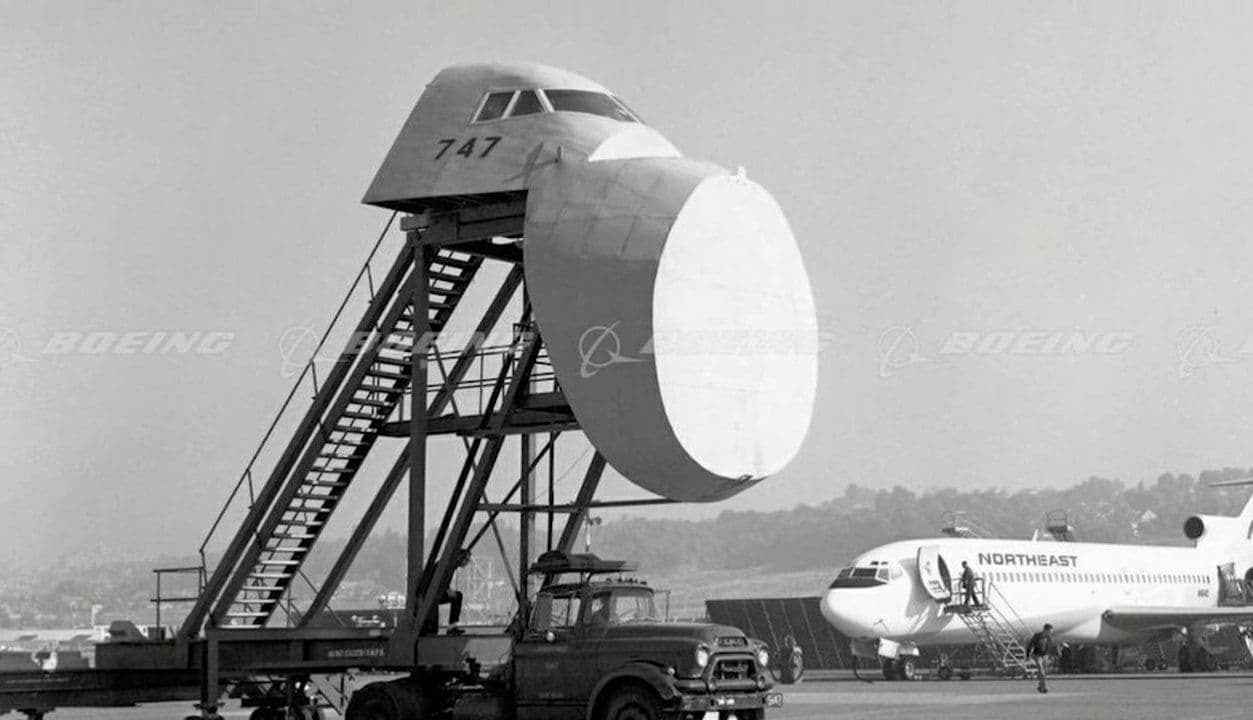 747 в Мельбурне - Моё, Самолет, История, История авиации, Pan American, Boeing 747, Boeing, Klm, Qantas, Австралия, Pratt & Whitney, Delta Air Lines, Сиэтл, Длиннопост