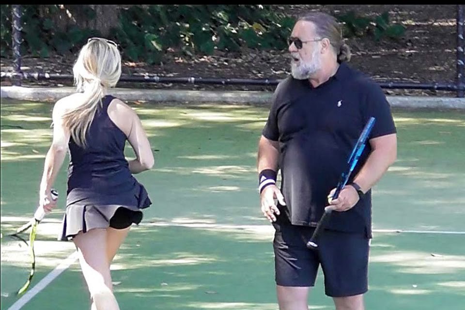 Russell Crowe gained 30 kg. for the sake of the role - Russell Crowe, Actors and actresses, The photo, Paparazzi, Excess weight, Longpost, Celebrities