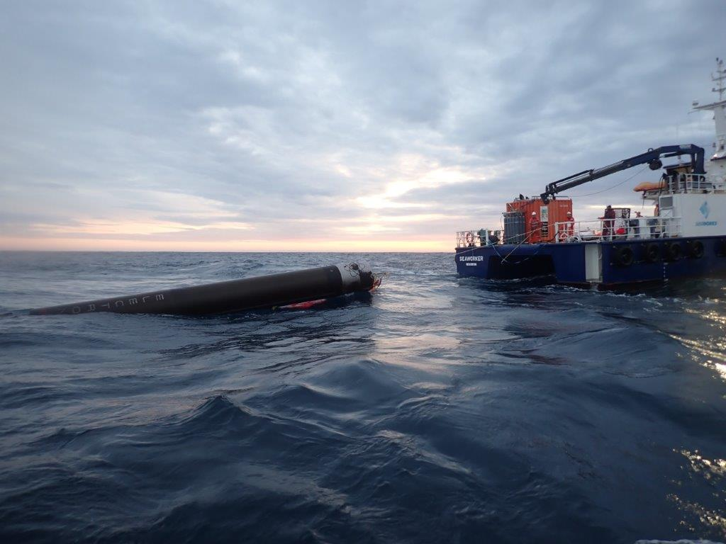 The founder of Rocket Lab shared data on the condition of the first stage of the Electron rocket returned by parachute - Rocket lab, Electron, Reusable rocket, Technologies, Cosmonautics, Space, USA, Longpost, Video