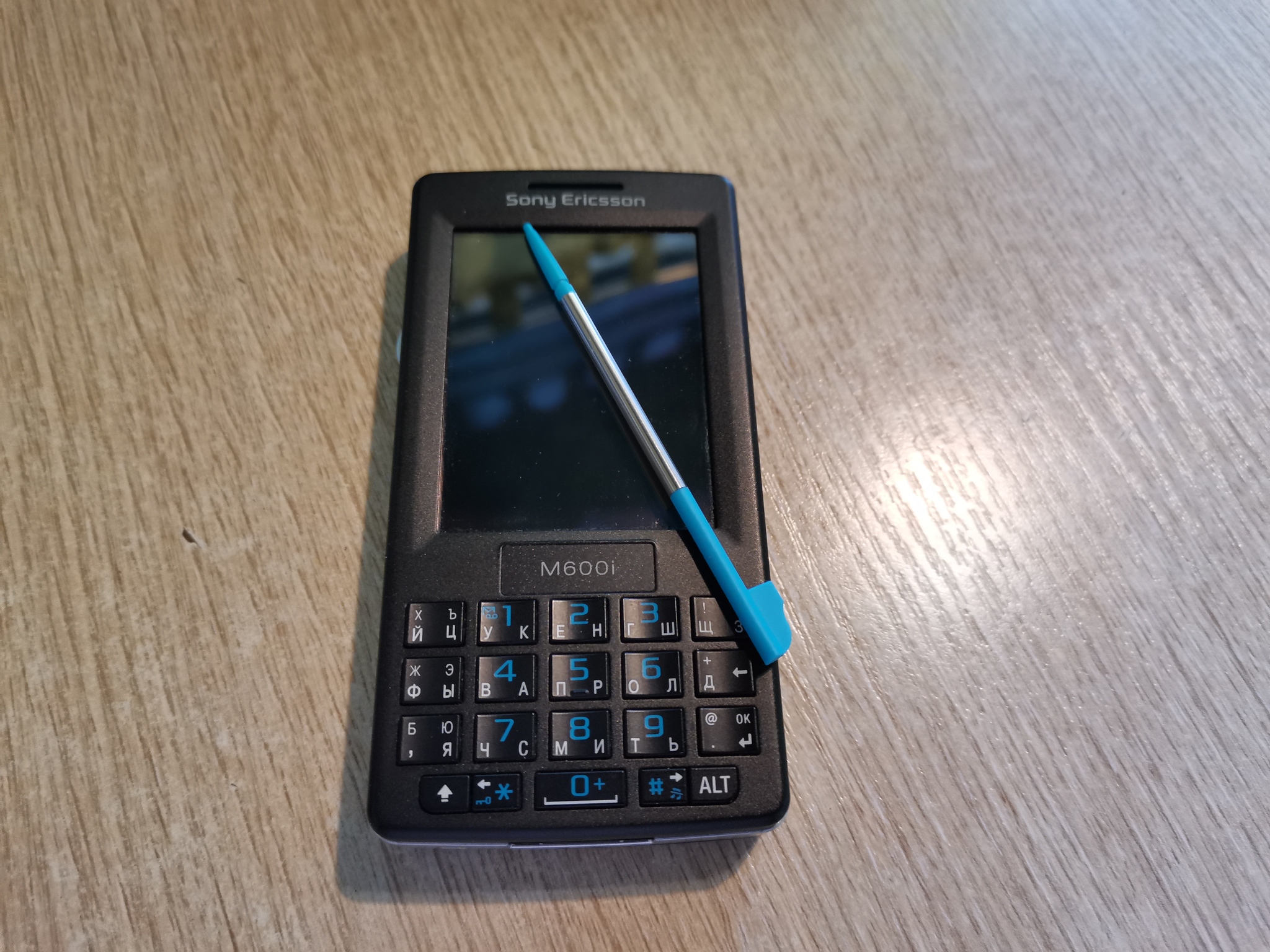 Sony Ericsson M600i | Пикабу