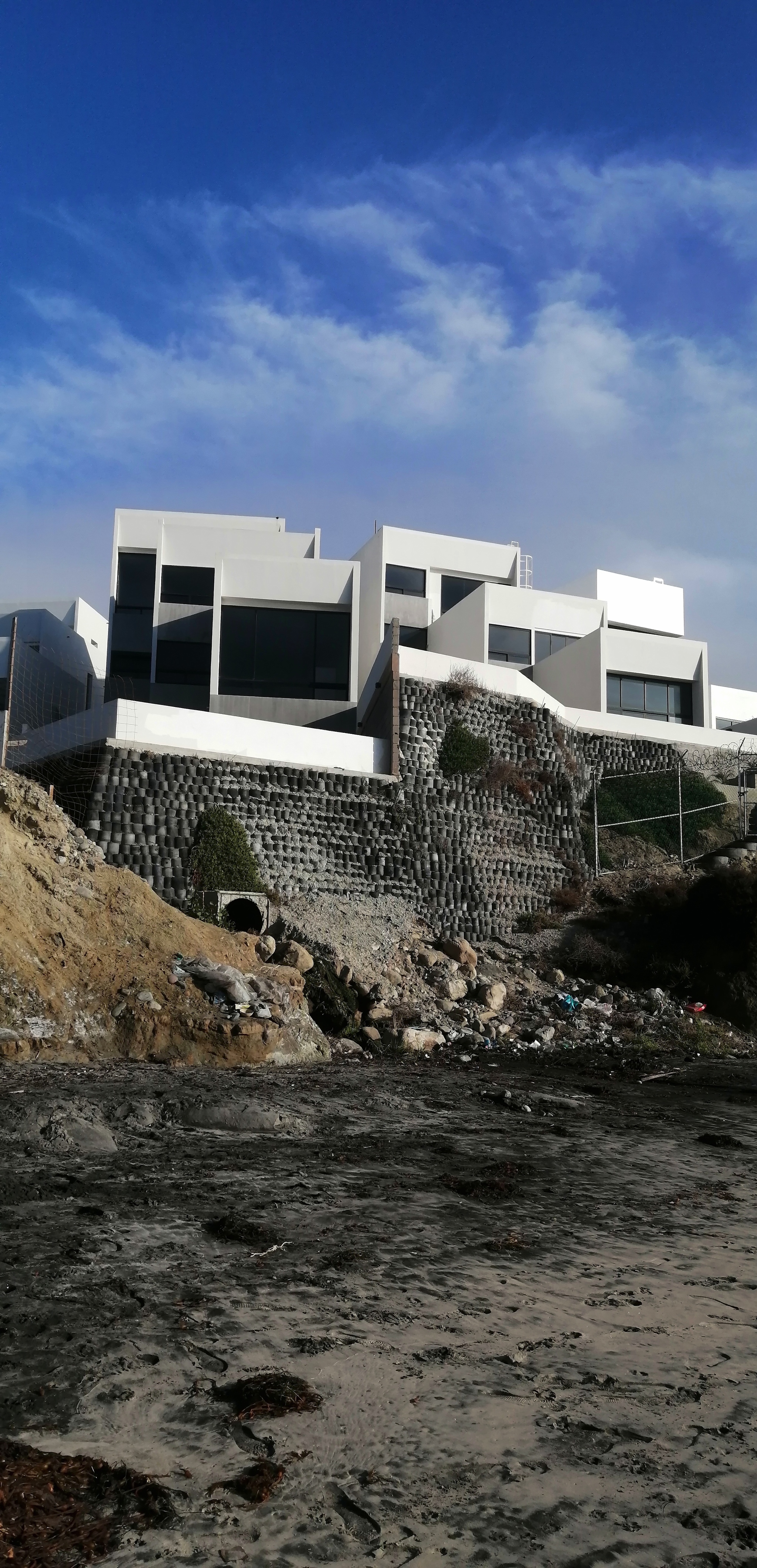 Luxury accommodation with ocean views. Tijuana style - My, Mexico, Tijuana, Luxury housing, Beach, Walk, Mobile photography, Longpost