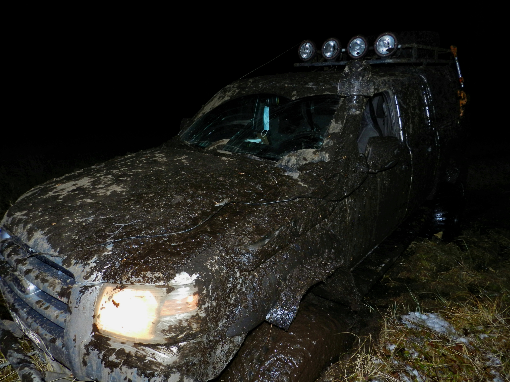 This route will be remembered for a long time! 3 km in 12 hours! Niva was abandoned for the night. 4x4, PerekatiKolsky - My, Offroad, Jeep Grand Cherokee, Jeep, Ford, Niva, 4x4, Pokatushki, Navigator, Murmansk, Kola Peninsula, Swamp, Power lines, Route, Departure, Breaking, Windlass, Колесо, Arctic, Chevrolet niva, Video, Longpost