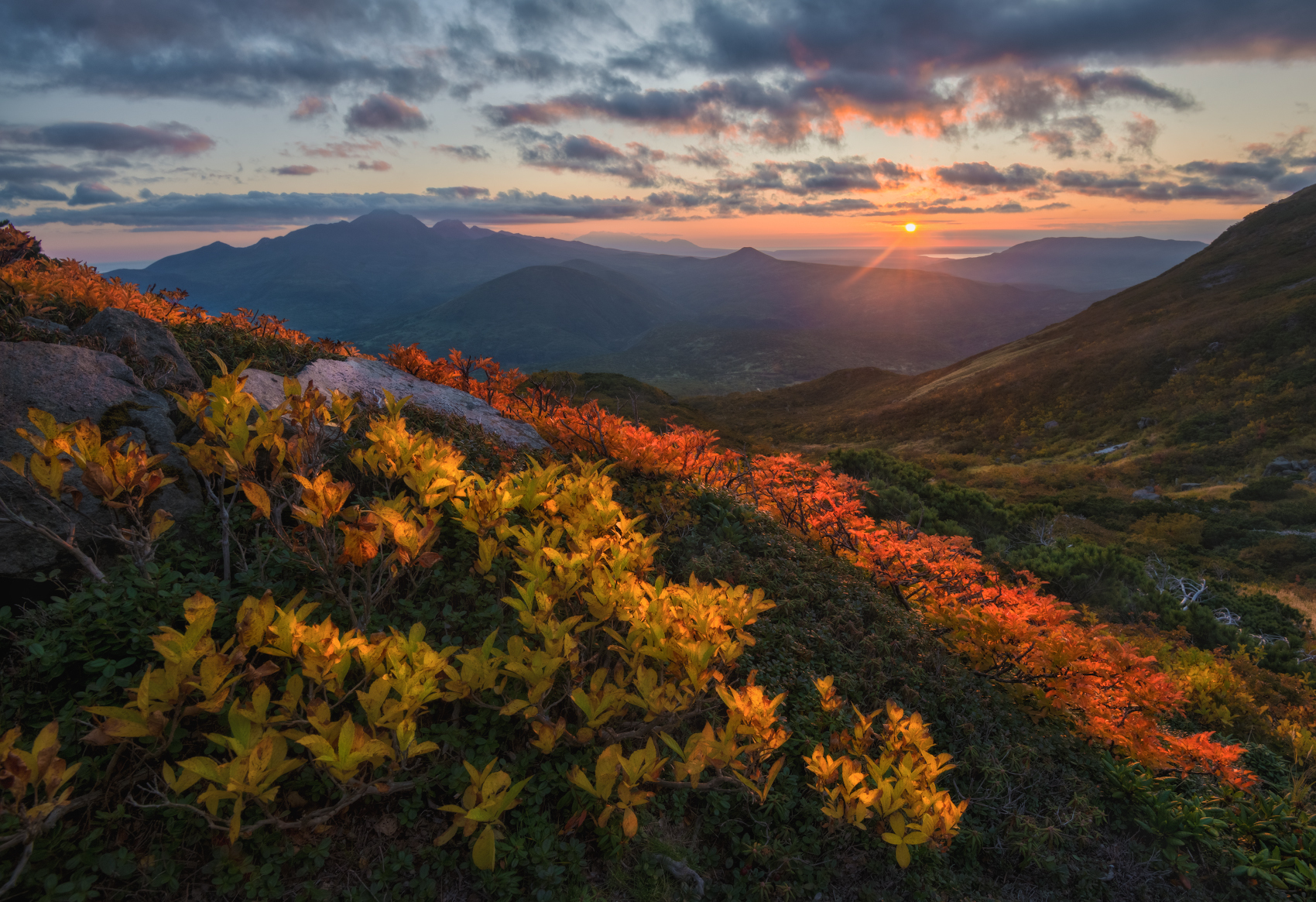 Top sunsets: Sakhalin and Kuril Islands - Russia, Sunset, The photo, Sakhalin, Kurile Islands, Longpost, Volcano Atsonupuri, Krenitsyn volcano, Baranskoye Volcano