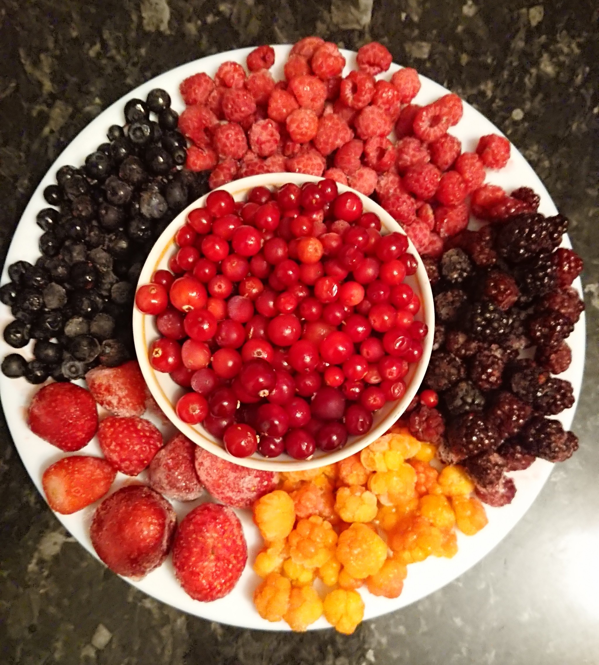 frozen summer - My, Berries, Cloudberry, Blueberry, Blackberry, Raspberries, Cranberry, Cowberry, Strawberry (plant)