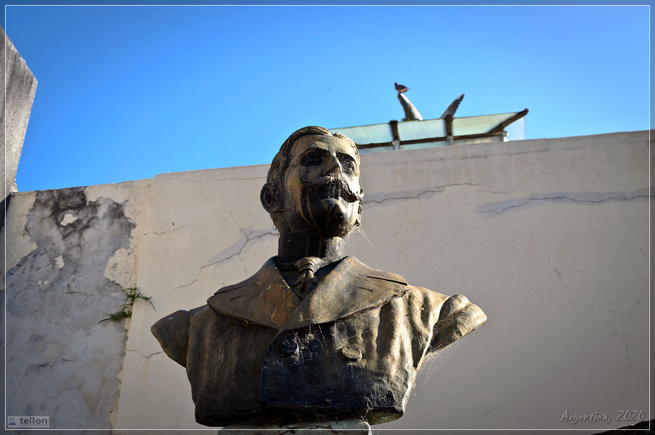 Shall we walk through the cemetery? - My, Cemetery, Argentina, Buenos Aires, Crypt, Monument, Latin America, sights, Architecture, Sculpture, Longpost