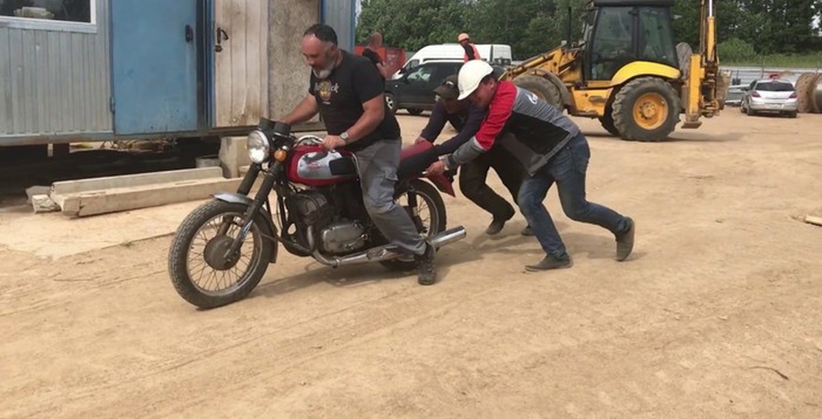 ява на халяву. украшали мотоциклы. тривелюшки что это. ява ява сектор газа. яву взял я.