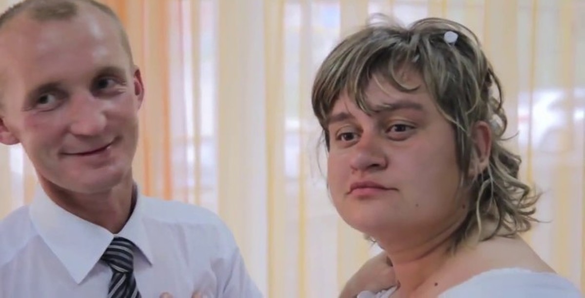 Свадьба за 100 тысяч рублей киров. Тупые аварии на свадьбах. Попавший жених. Невеста с женихом в ресторане в самом дорогом ресторане?. Попавший жених.