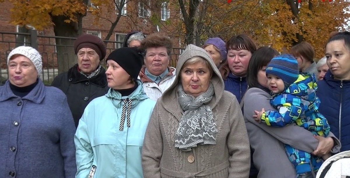 Брусянский поселок тульская. Брусянский Тульская область. Школа 21 поселок Брусянский. Посёлок Брусянка Тульская область.