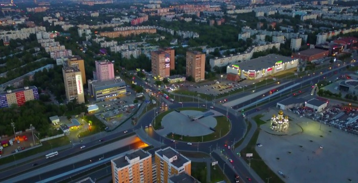 Самара видео. Московское шоссе с высоты птичьего полета Самара. Самара с птичьего полета 2019. Самара Кировский район с птичьего полета. Самара вид сверху проспект Кирова.